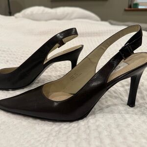 Calvin Klein Sling Back pump in Brown leather Size 8.
